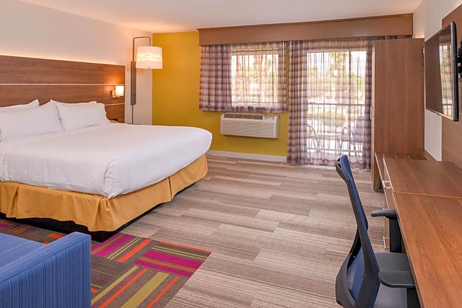 Holiday Inn Express Palm Desert By IHG