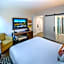 Hotel E