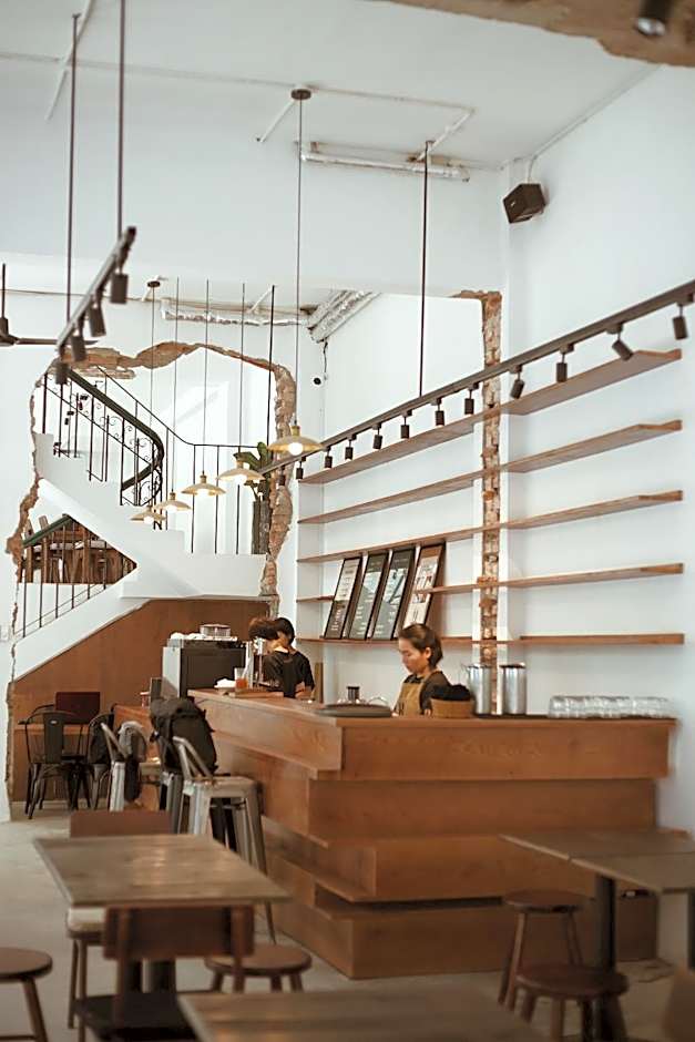 Leaf Signature Hotel - La Group