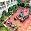 La Quinta Inn & Suites by Wyndham San Francisco Airport West