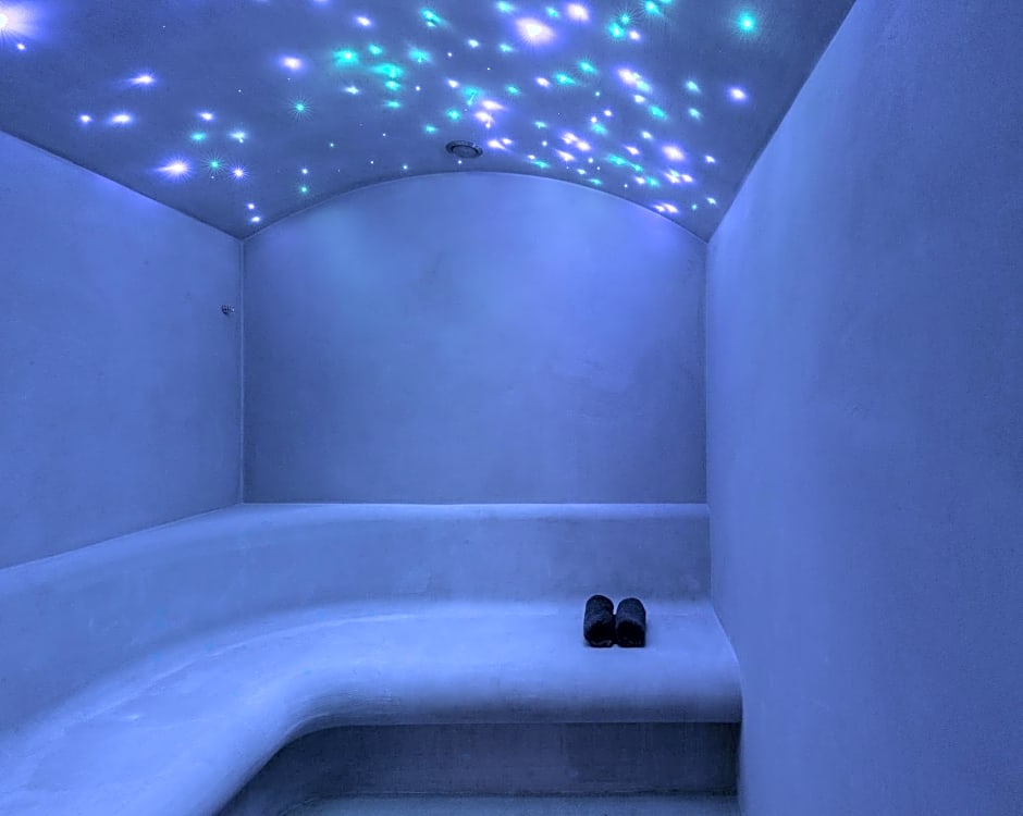 Ikones Seafront Luxury Suites