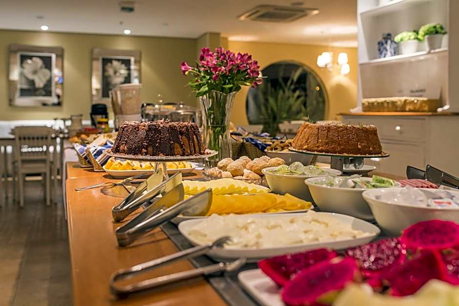 Astron Hotel Bauru by Nobile