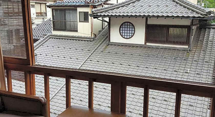 Tsukimotoya Ryokan