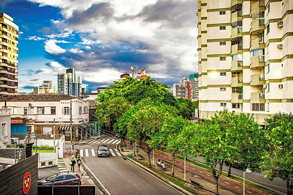 Esquina 8 Suítes Confort & Hostel