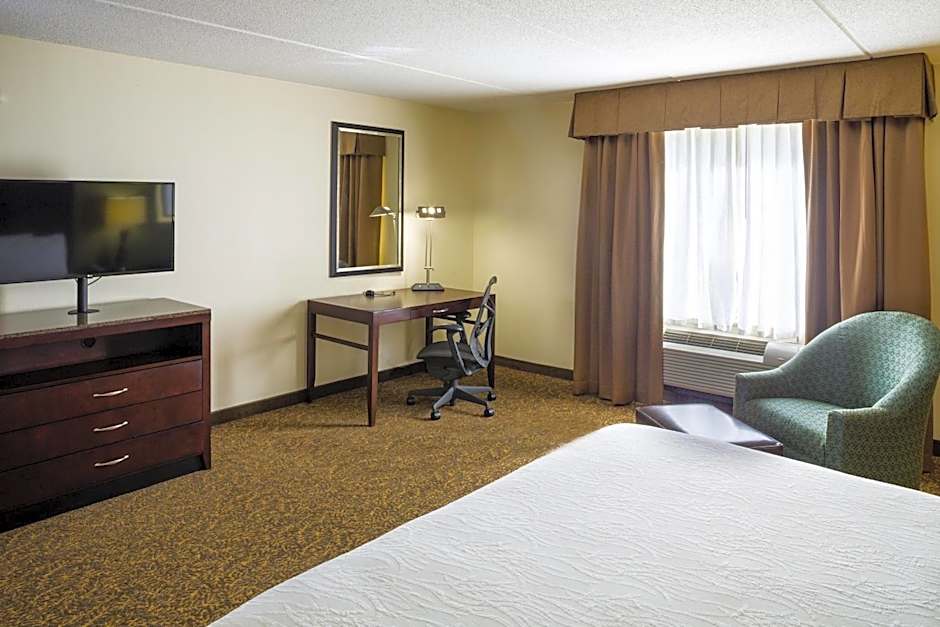 Hilton Garden Inn Hampton Coliseum Central