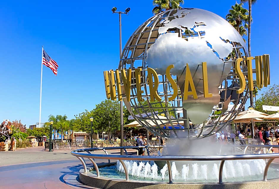 Los Angeles 3BR Villa Suites with Free Parking