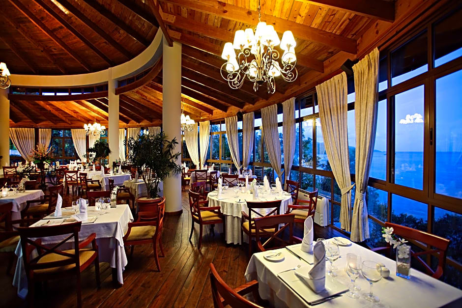 Bahia Principe Grand Cayacoa