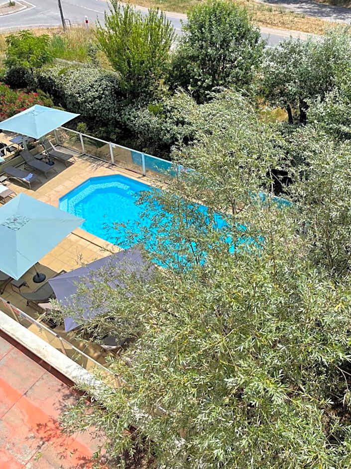 Kyriad Aix Les Milles - Plan de Campagne