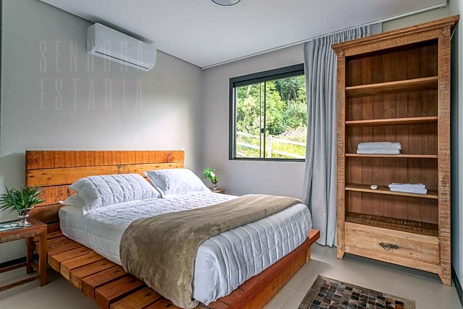 Lakeside Cabin - Villas Mornas: Nature, Jacuzzi