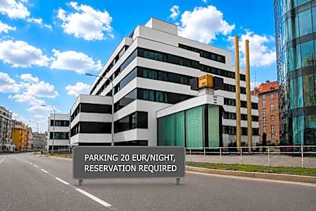 Post 120 Suites