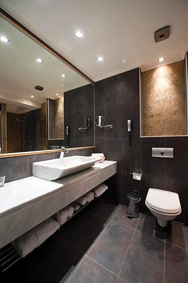 Elinotel Apolamare Hotel