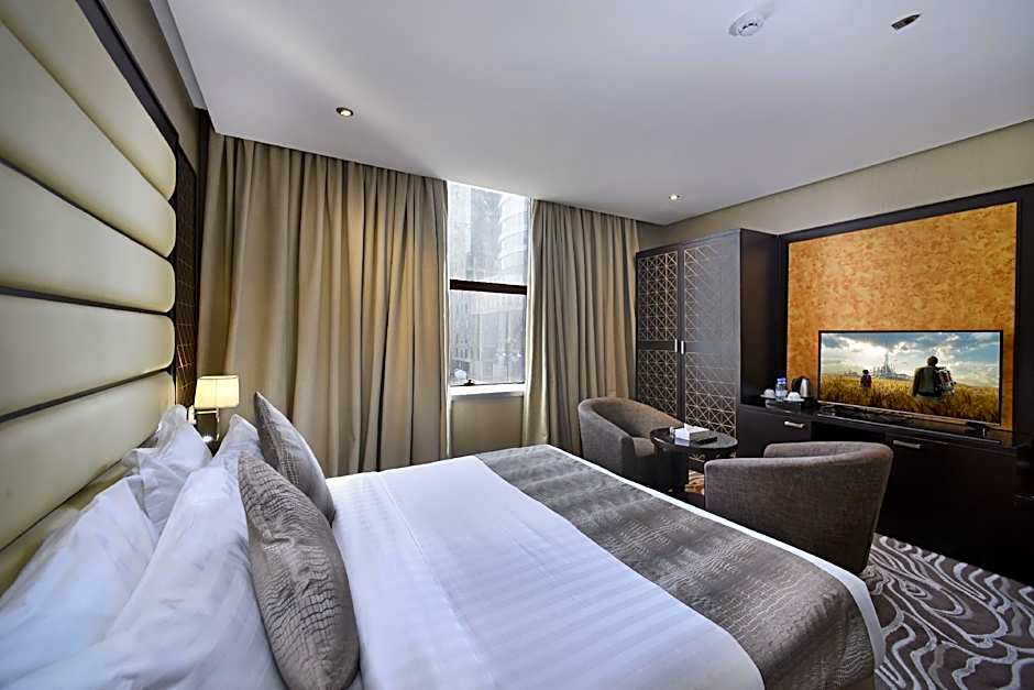 Naviti Warwick Al Khobar