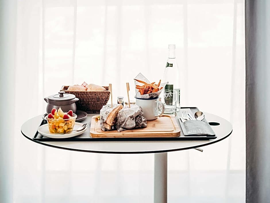 Novotel Paris Coeur d'Orly Airport