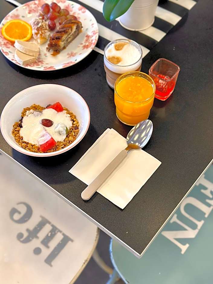 Paamonim Hotel Jerusalem