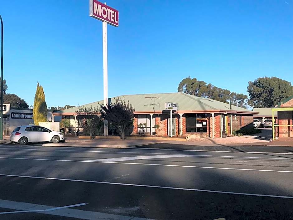 Lake Albert Motel