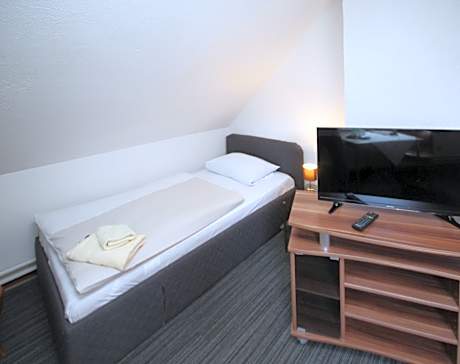Quad room-Standard-Ensuite
