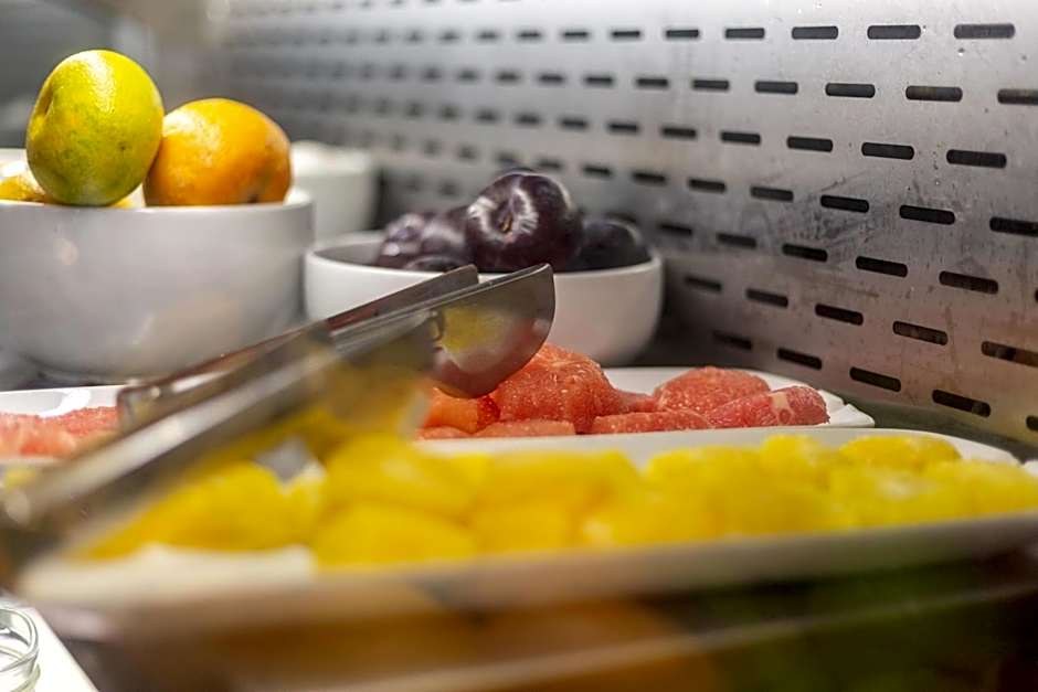 Dazzler by Wyndham Polo