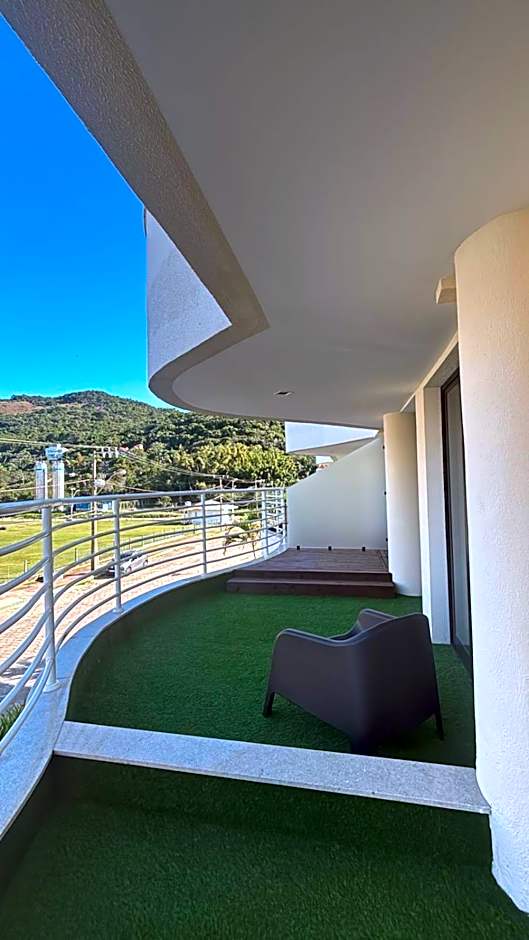 Flat TOP - No Praia Brava Hotel na ilha a beira mar