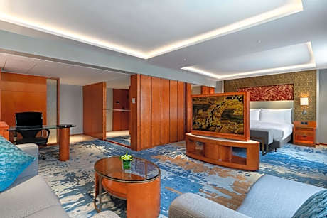 Executive Studio