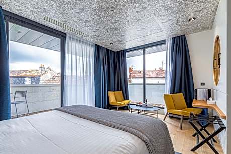 Double or Twin Room with Balcony