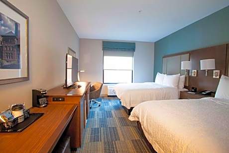 Queen Studio with Two Queen Beds - Non-Smoking