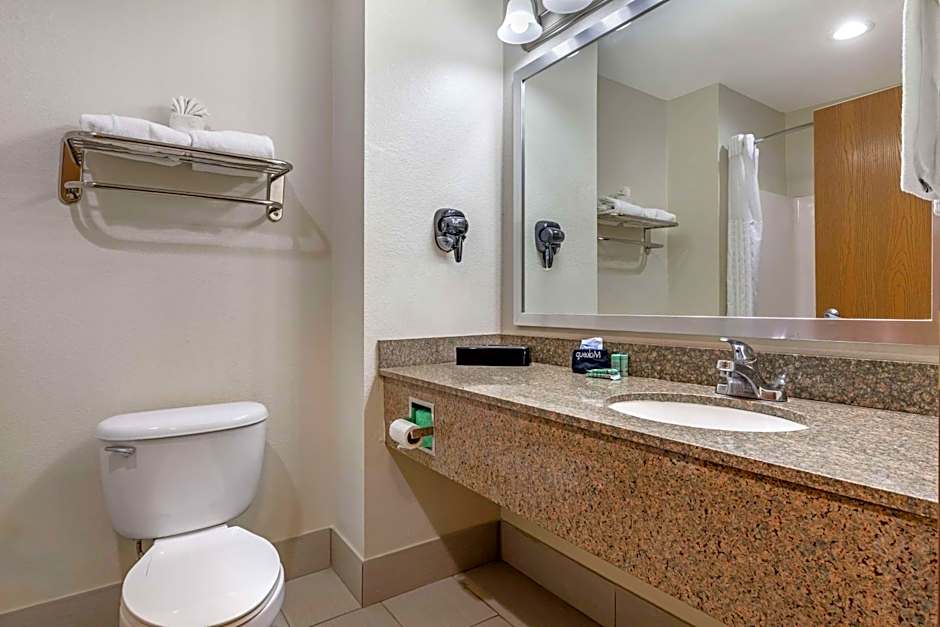 Best Western Clubhouse Inn & Suites