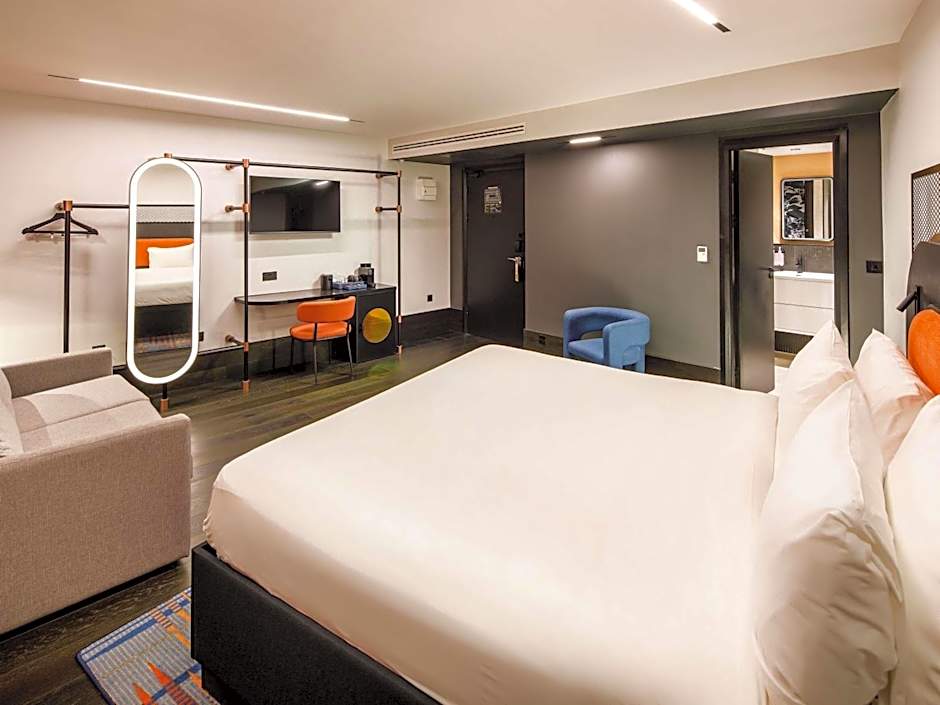 TRIBE Manchester Airport