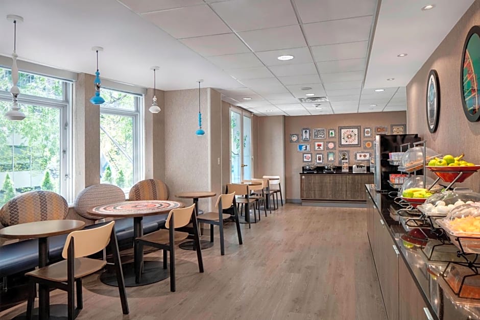 Fairfield Inn & Suites by Marriott Chicago Downtown/Magnificent Mile