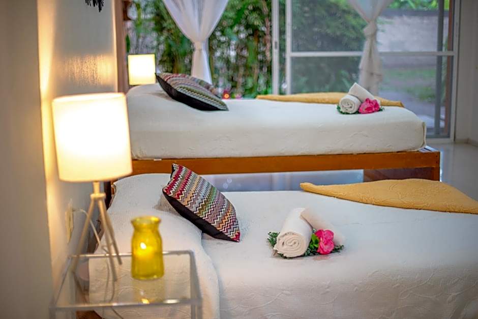 Htl & Villas Comala, alberca , parking, céntricas, Petfriendly