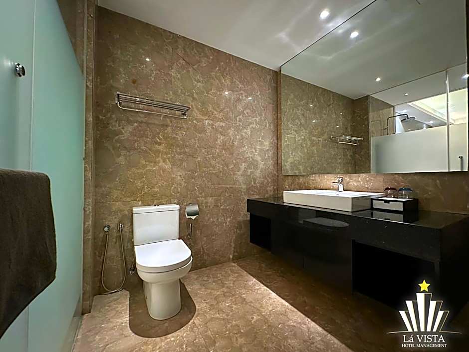 The Shore Hotel & Residences By Lá VISTA