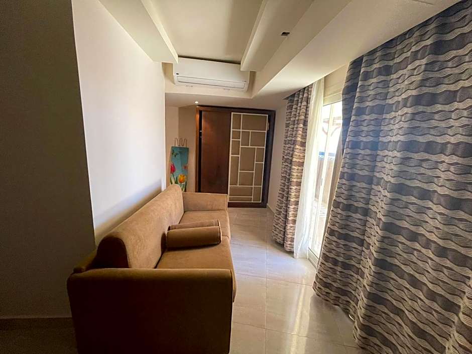 Amazing sea view Penthouse Apartment in Pyramids Porto El-Sokhna