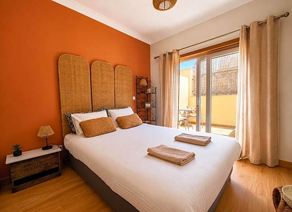 Cosy room with bathroom and private access