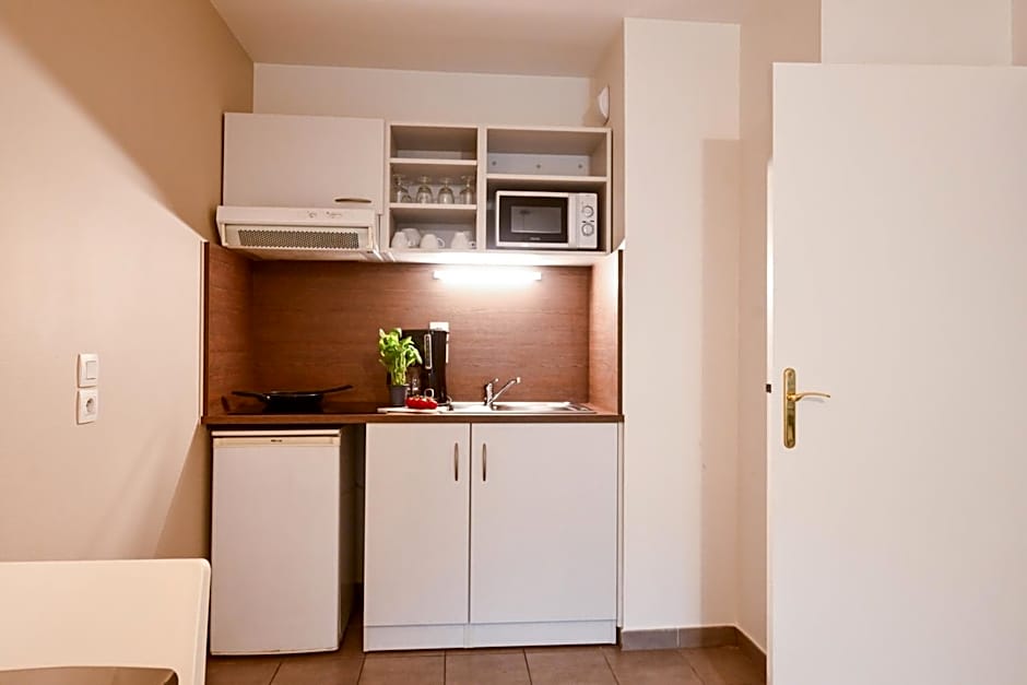 Comfort Aparthotel Versailles, St Cyr l&#x27;Ecole