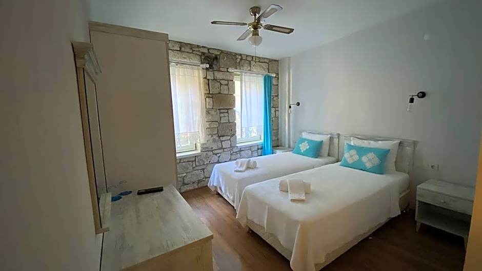 Oberj d'Azur Alacatı