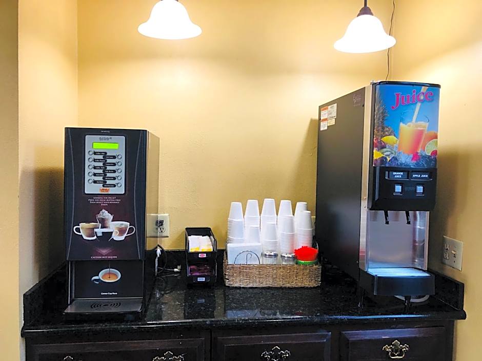 Dynasty Suites Hotel Riverside