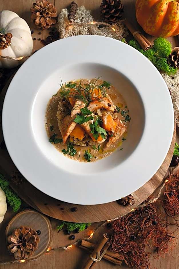 Relax place & restaurant