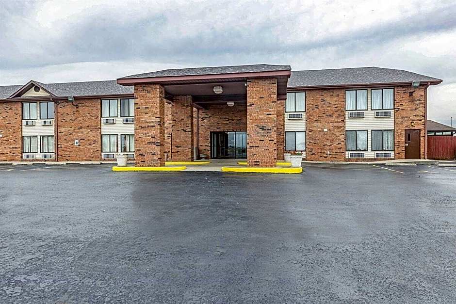 Magnuson Hotel Camelot