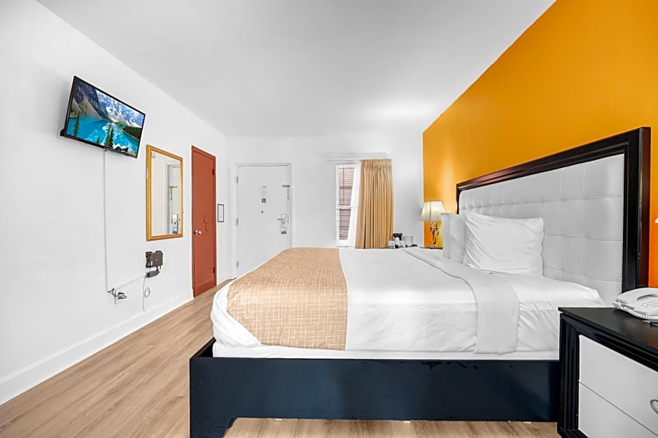 Travelodge by Wyndham Miami Biscayne Bay