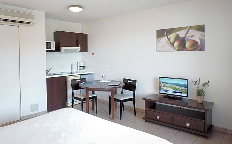 Comfort Aparthotel Six-Fours
