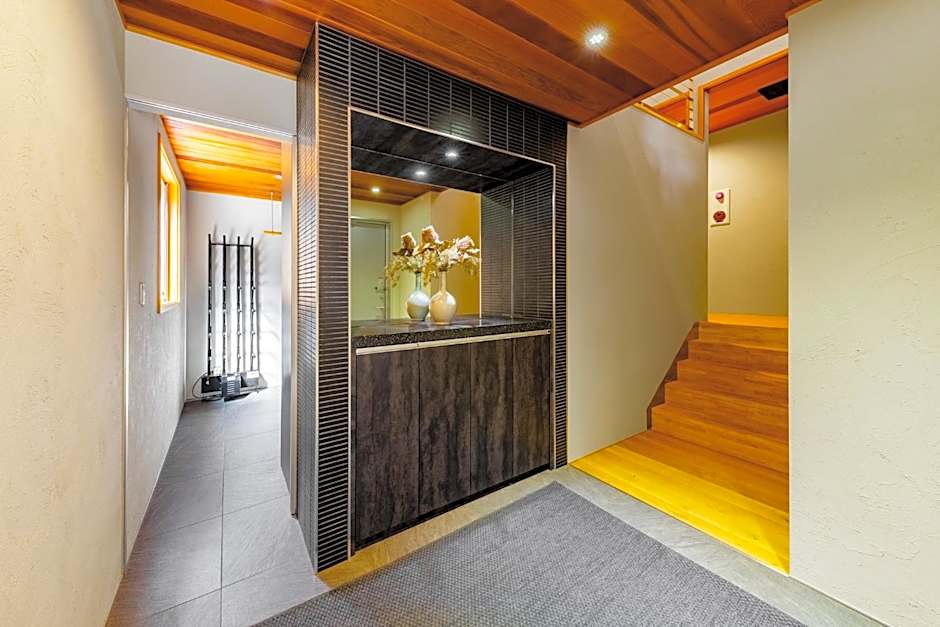 Phoenix Cocoon by HHG