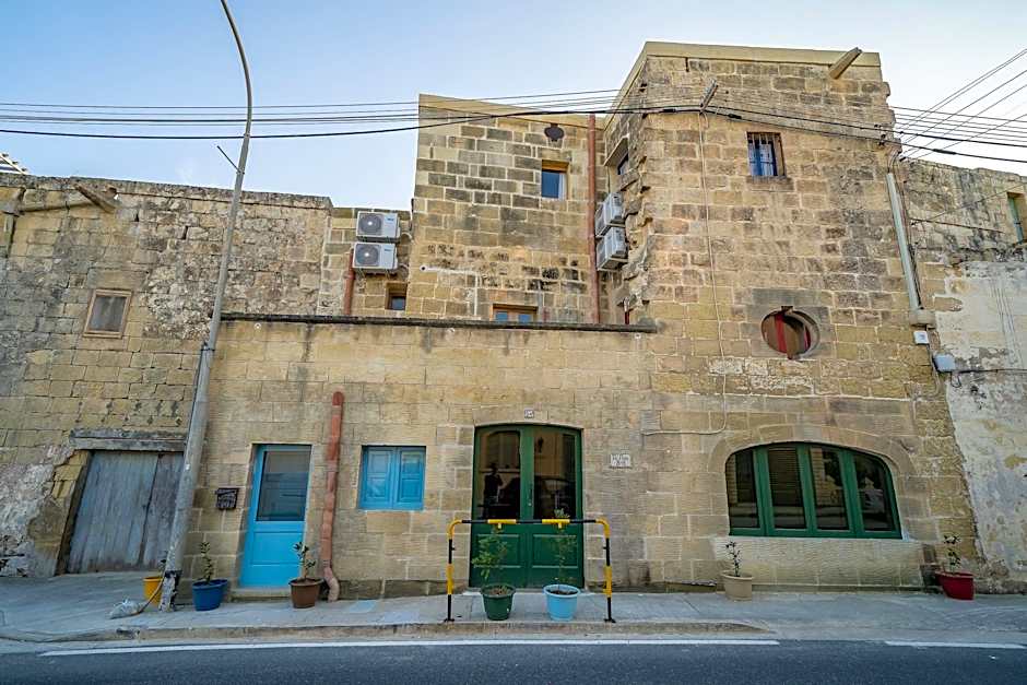 Ta' Pinu B&B