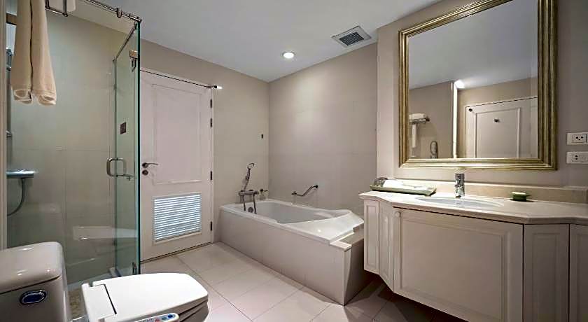 Grande Centre Point Ratchadamri Hotel And Residence