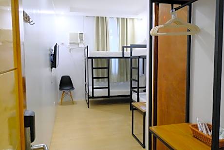 4-Bed Mixed Dormitory Room
