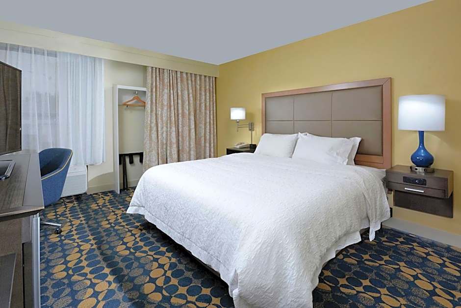 Hampton Inn By Hilton Roxboro