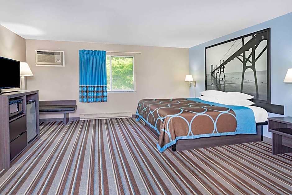 Super 8 by Wyndham Marysville/Port Huron Area