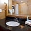Holiday Inn Express and Suites Rochester West-Medical Center By IHG