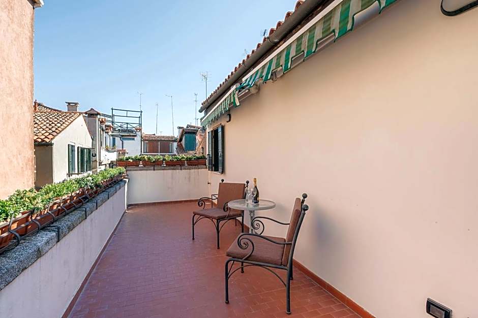 Photo 1 of 12 of Deluxe, Terrace