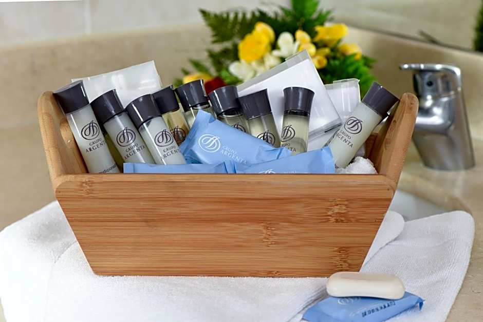 Argenta Tower Hotel & Suites