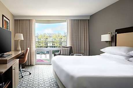 Standard King Room - Hearing Accessible