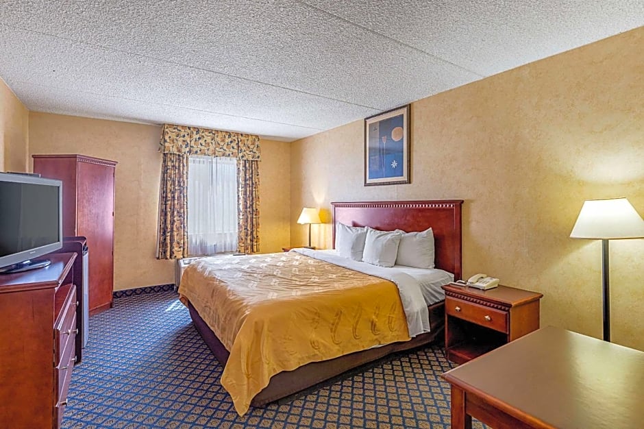 Quality Inn & Suites Coldwater near I-69